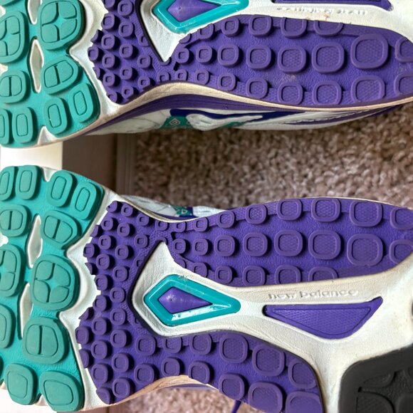 RunDisney New Balance 880V6 Mad Tea Party Sneakers - Picture 8 of 11